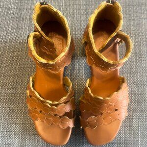 Bali ELF Seaside Leather Block Heel Sandals Women's Size 5